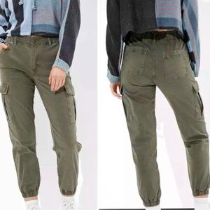 American Eagle cargo jogger
